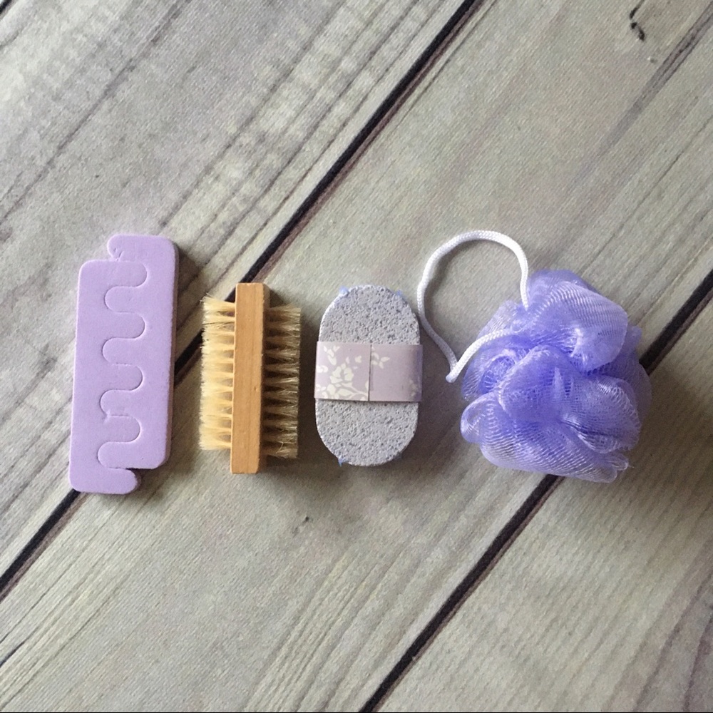 Foot Care Kit - Picture 2 of 2